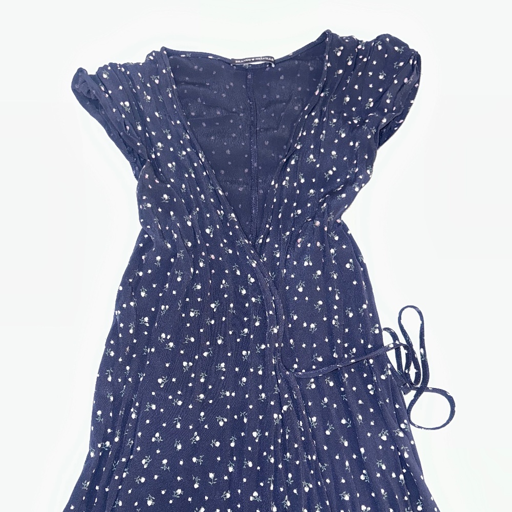 Brandy Melville Tie across dress - Picture 1 of 2